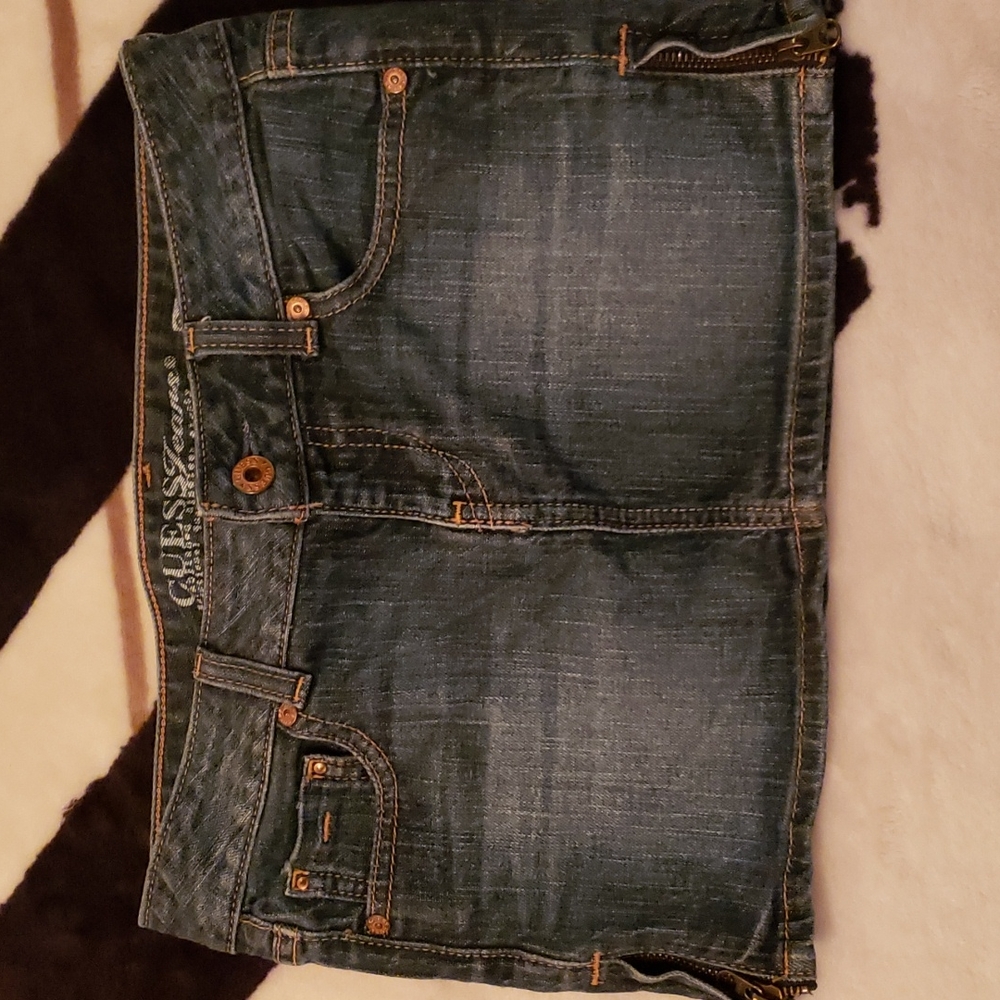 Guess skirt size us 2